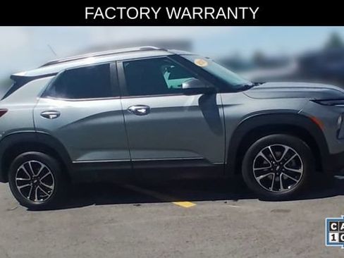 Used 2025 Chevrolet TrailBlazer LT w/ Driver Confidence Package AWD/4WD image 4