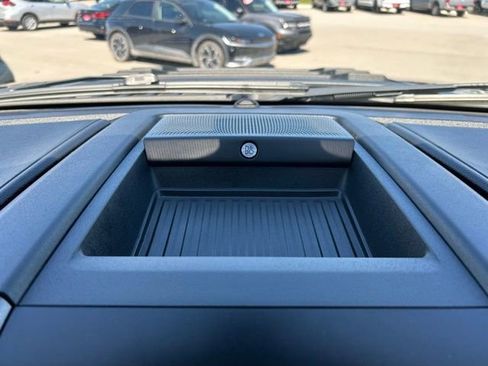 Used 2018 Ford F150 Raptor w/ Equipment Group 802A Luxury AWD/4WD image 16