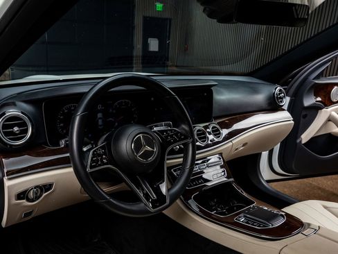 Used 2021 Mercedes-Benz E 450 4MATIC Sedan image 12