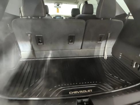 Used 2019 Chevrolet Traverse LT image 12