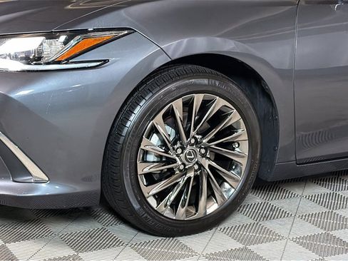 Used 2024 Lexus ES 350 Luxury w/ Technology Package image 4