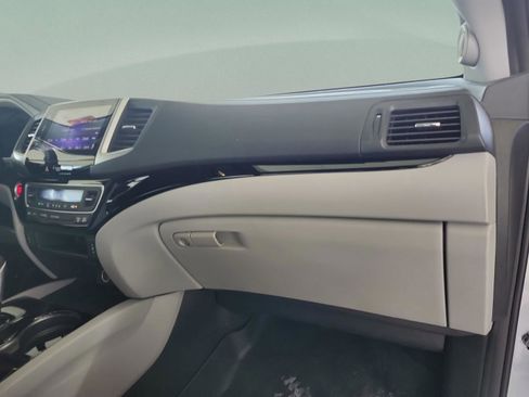 Used 2018 Honda Ridgeline RTL-E image 19