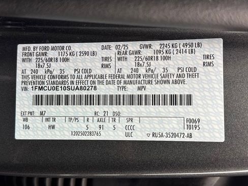 Used 2025 Ford Escape SE image 27