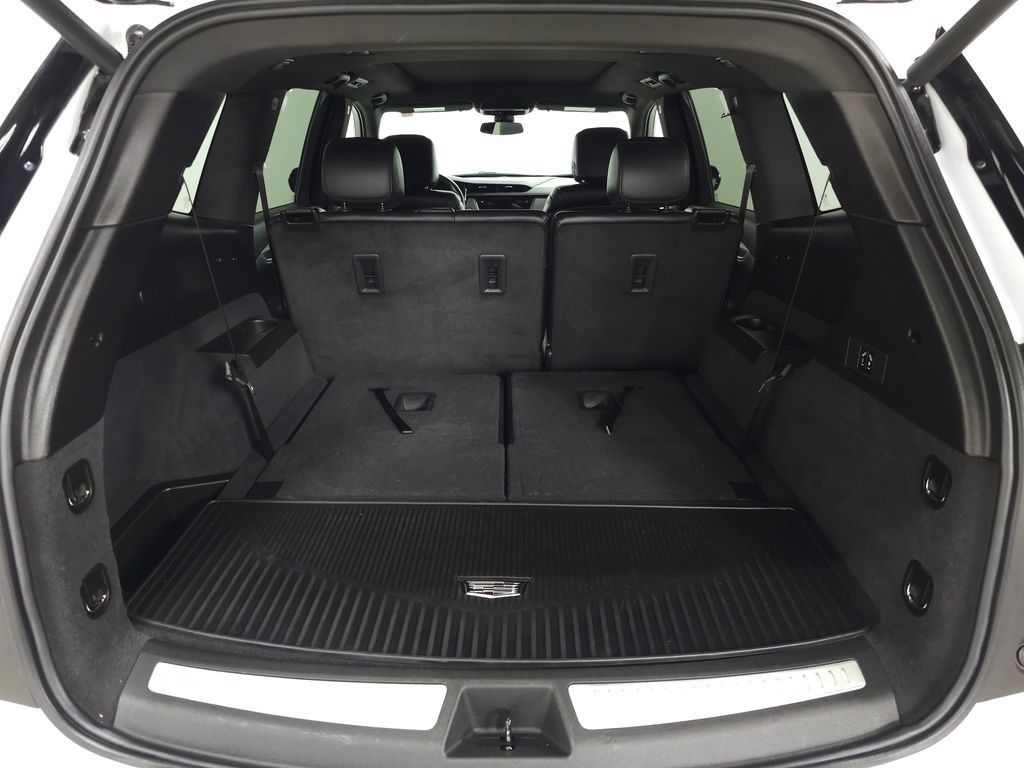Certified 2024 Cadillac XT6 Luxury AWD/4WD image 6