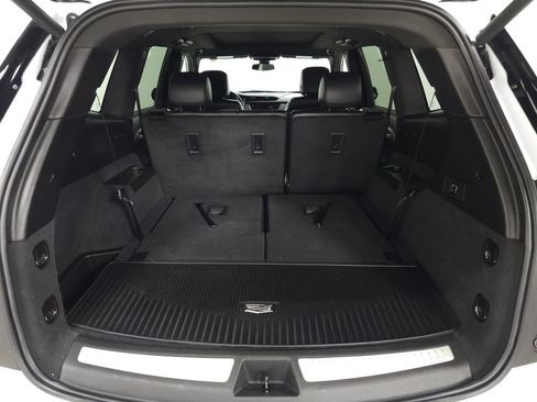 Certified 2024 Cadillac XT6 Luxury AWD/4WD image 6