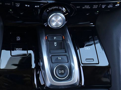 Used 2022 Acura MDX FWD image 26