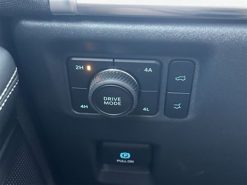 New 2025 Ford Expedition Platinum w/ Stealth Performance Package image 15