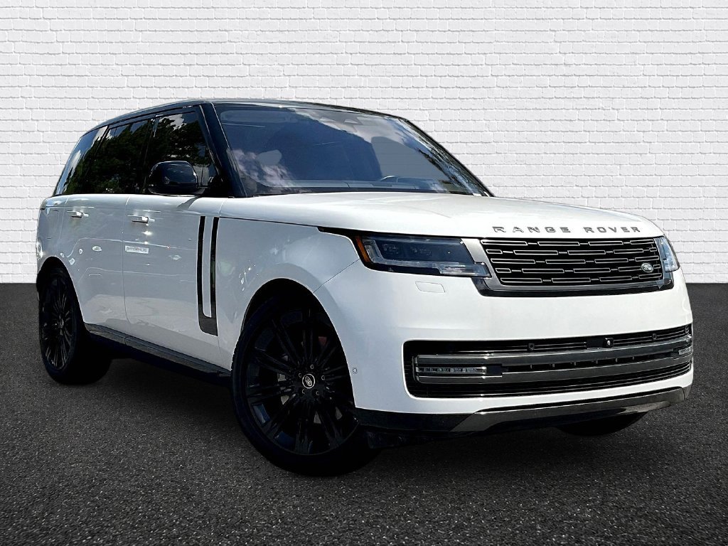 Used 2022 Land Rover Range Rover SE AWD/4WD image 3