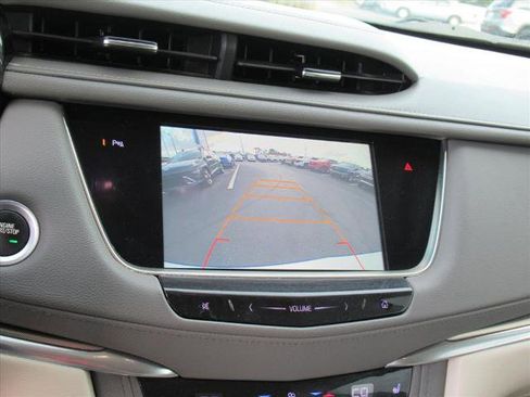 Used 2017 Cadillac XT5 Luxury w/ LPO, Wheel Lock Package image 24