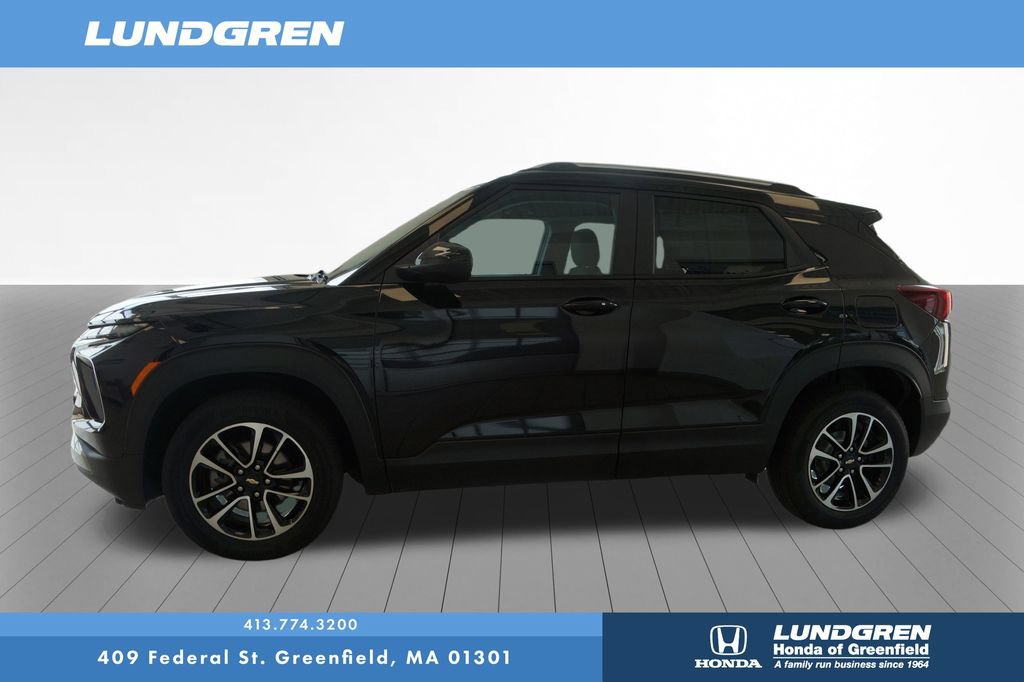 Used 2025 Chevrolet TrailBlazer LT AWD/4WD image 4
