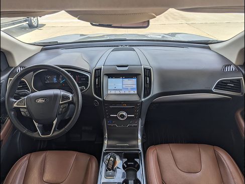 Used 2019 Ford Edge Titanium w/ Equipment Group 301A FWD image 24
