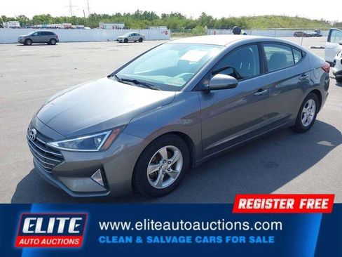 Used 2019 Hyundai Elantra SE w/ Cargo Package image 4