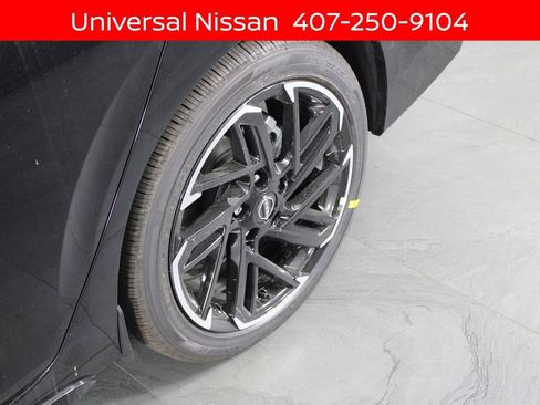 New 2026 Nissan Sentra SR w/ SR Premium Package FWD image 8