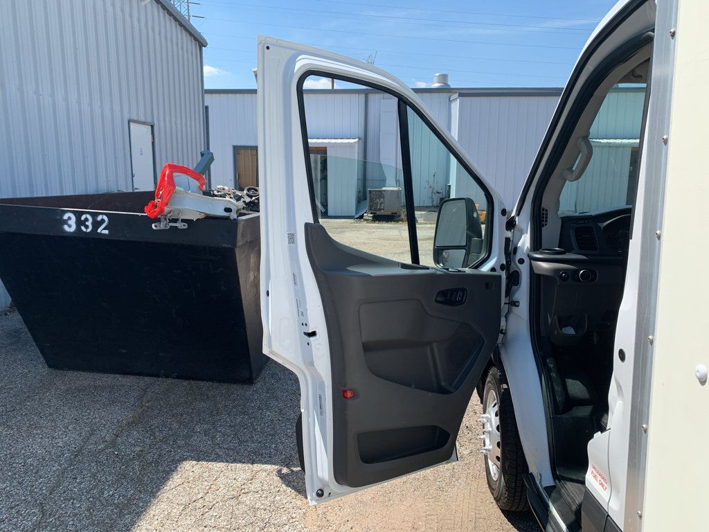 Used 2022 Ford Transit 350 DRW RWD image 12