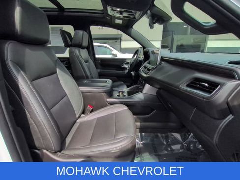 Used 2024 Chevrolet Tahoe Z71 w/ Luxury Package image 30