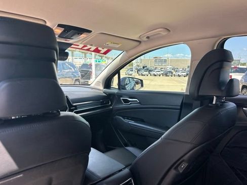 Used 2023 Kia Sportage EX FWD image 34