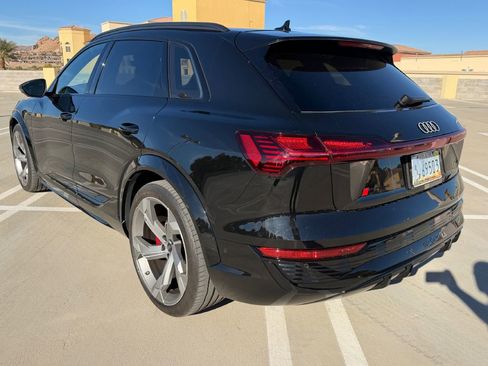 Used 2024 Audi Q8 e-tron Prestige w/ Prestige Package image 6