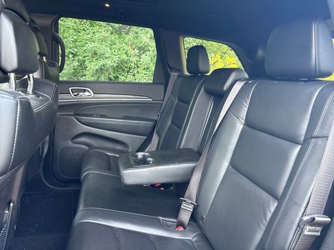 Used 2021 Jeep Grand Cherokee Limited w/ Sun & Sound Group AWD/4WD image 8