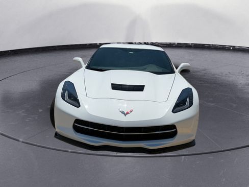 Used 2019 Chevrolet Corvette Stingray Coupe w/ 1LT RWD image 8