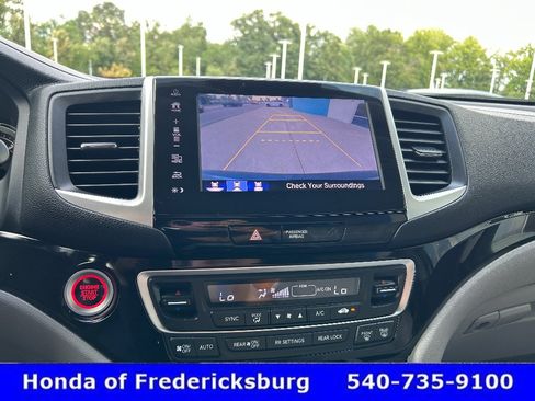 Used 2017 Honda Pilot Touring image 22