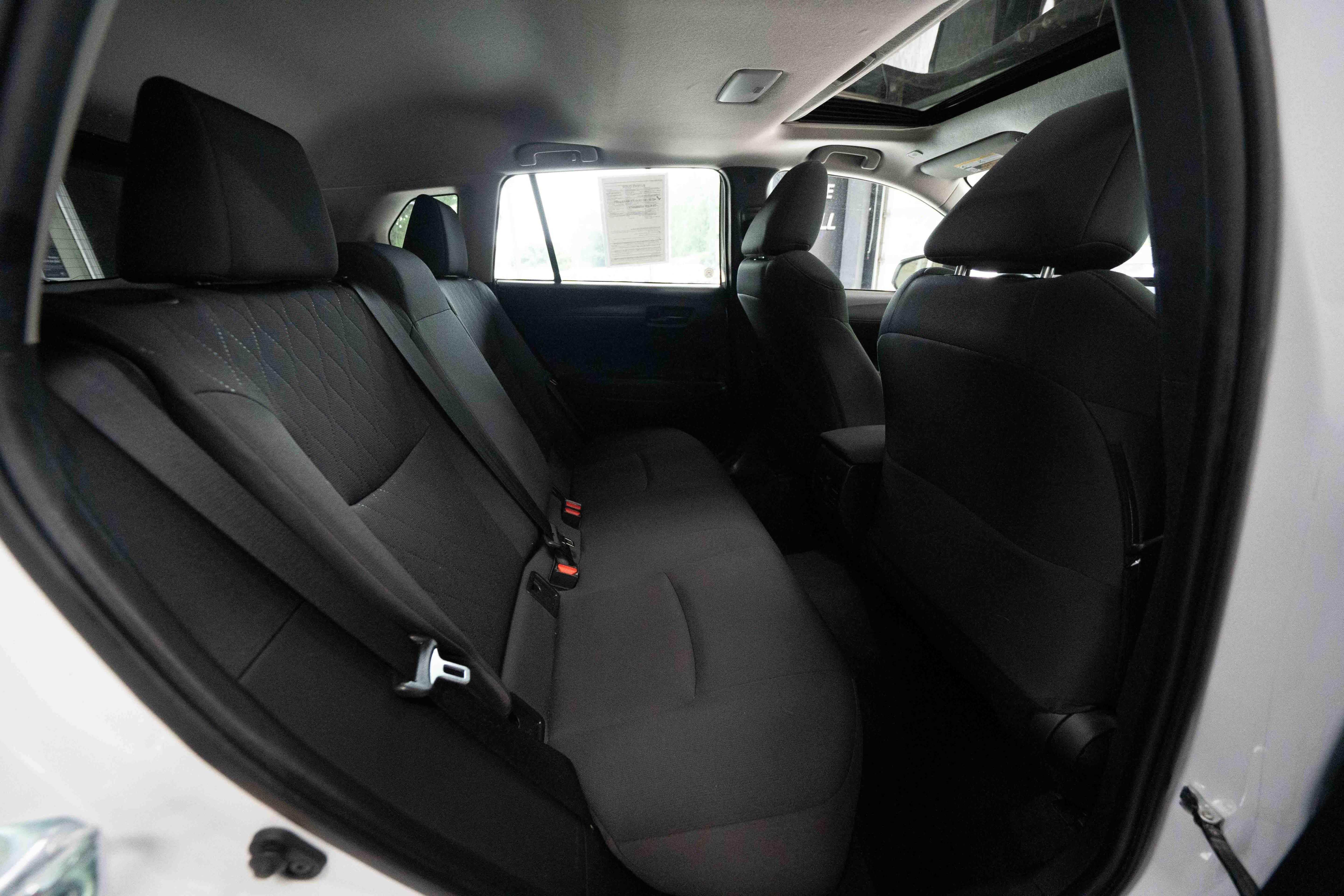 Used 2025 Toyota Corolla Cross LE w/ Moonroof Package AWD/4WD image 25