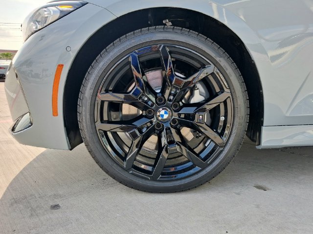 New 2026 BMW 330i Sedan w/ M Sport Package RWD image 29