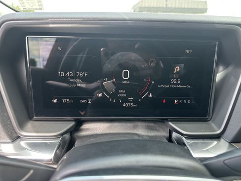 Used 2026 GMC Terrain Denali AWD/4WD image 16