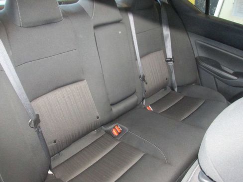 Used 2024 Nissan Altima 2.5 SV image 30