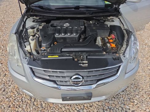 Used 2012 Nissan Altima 2.5 S FWD image 10