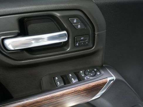 Used 2020 Chevrolet Silverado 2500 High Country w/ Z71 Off-Road Package image 11