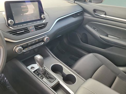 Certified 2022 Nissan Altima 2.5 SV image 35