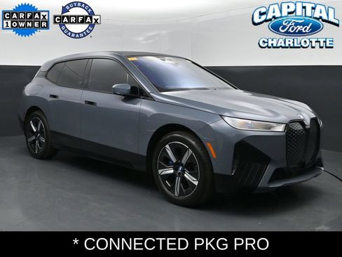 Used 2023 BMW iX xDrive50 w/ Sport Package AWD/4WD image 3