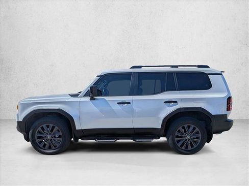 Certified 2024 Toyota Land Cruiser image 9