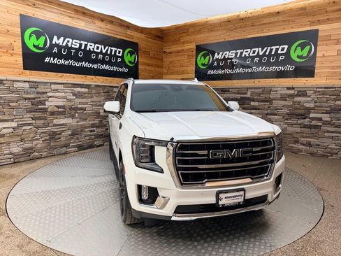Used 2023 GMC Yukon SLT w/ SLT Premium Package AWD/4WD image 16
