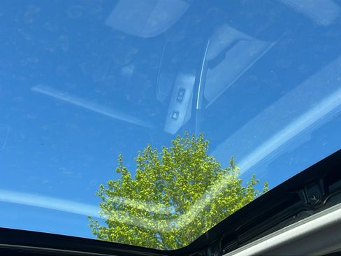 Used 2018 Subaru Forester 2.5i Limited AWD/4WD image 25