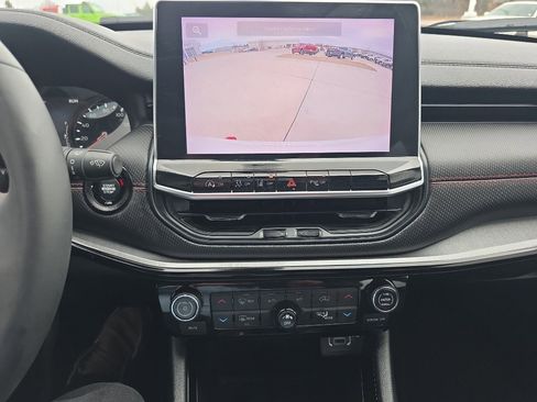 Used 2023 Jeep Compass Trailhawk w/ Sun and Sound Group image 13