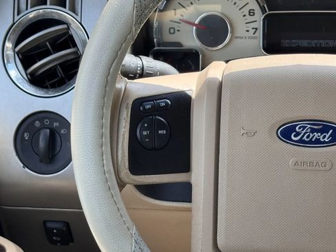 Used 2011 Ford Expedition XLT w/ 201A Rapid Spec Order Code RWD image 28