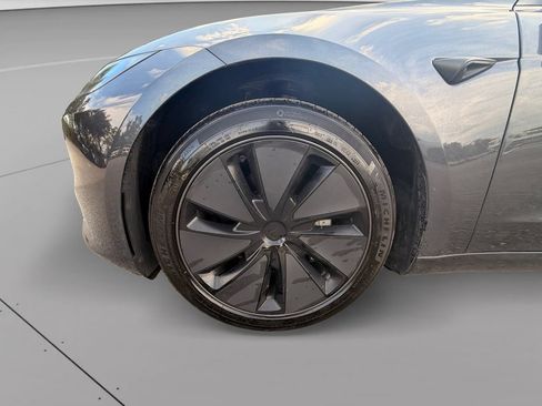 Used 2025 Tesla Model 3 Long Range RWD image 32