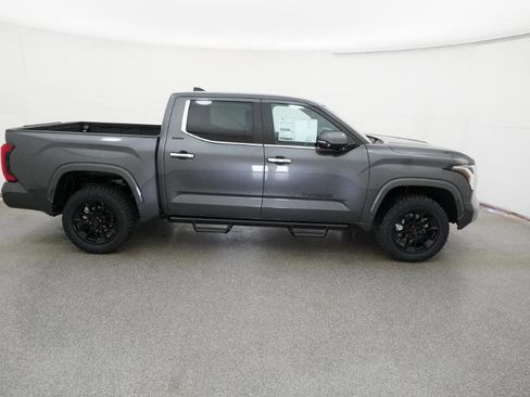 New 2026 Toyota Tundra Limited AWD/4WD image 32
