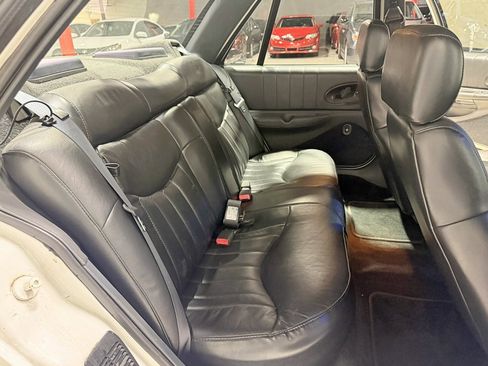 Used 1997 Oldsmobile Cutlass Supreme SL image 34