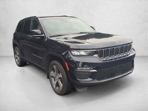 Used 2023 Jeep Grand Cherokee 4WD 4xe w/ Luxury Tech Group II image 3