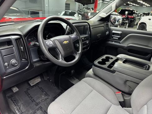 Used 2018 Chevrolet Silverado 1500 Custom w/ Custom Value Package AWD/4WD image 30