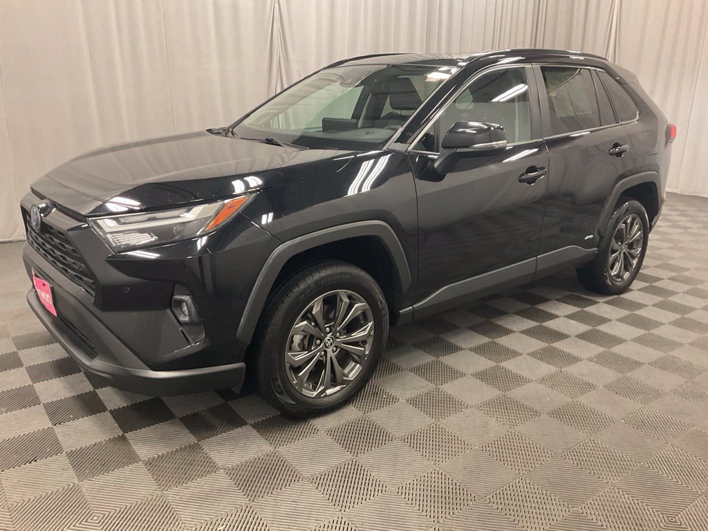 Used 2024 Toyota RAV4 XLE Premium w/ Weather Package AWD/4WD image 5