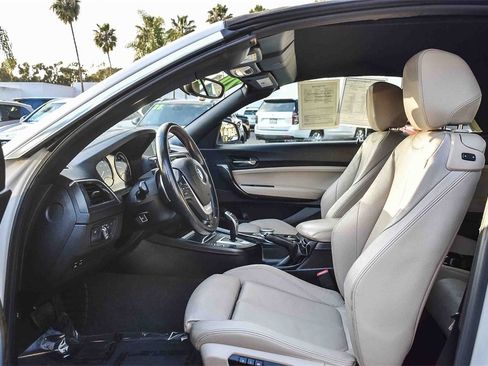 Used 2020 BMW 230i Convertible w/ Premium Package image 19