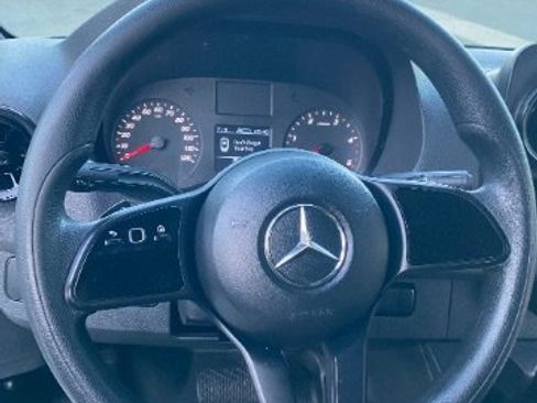 Used 2019 Mercedes-Benz Sprinter 144 image 27