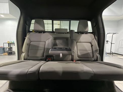 Used 2019 GMC Sierra 1500 SLT w/ SLT Premium Plus Package AWD/4WD image 28