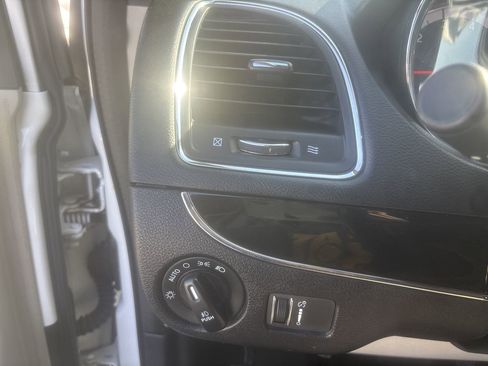 Used 2020 Dodge Grand Caravan SXT image 13