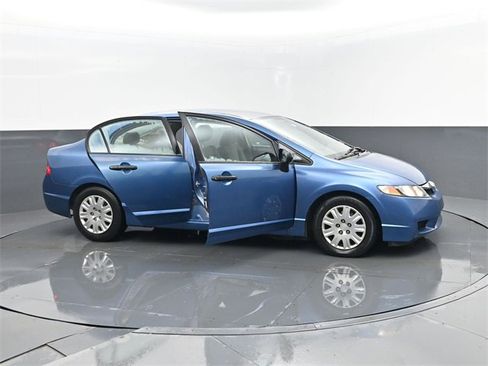 Used 2010 Honda Civic DX-VP image 28