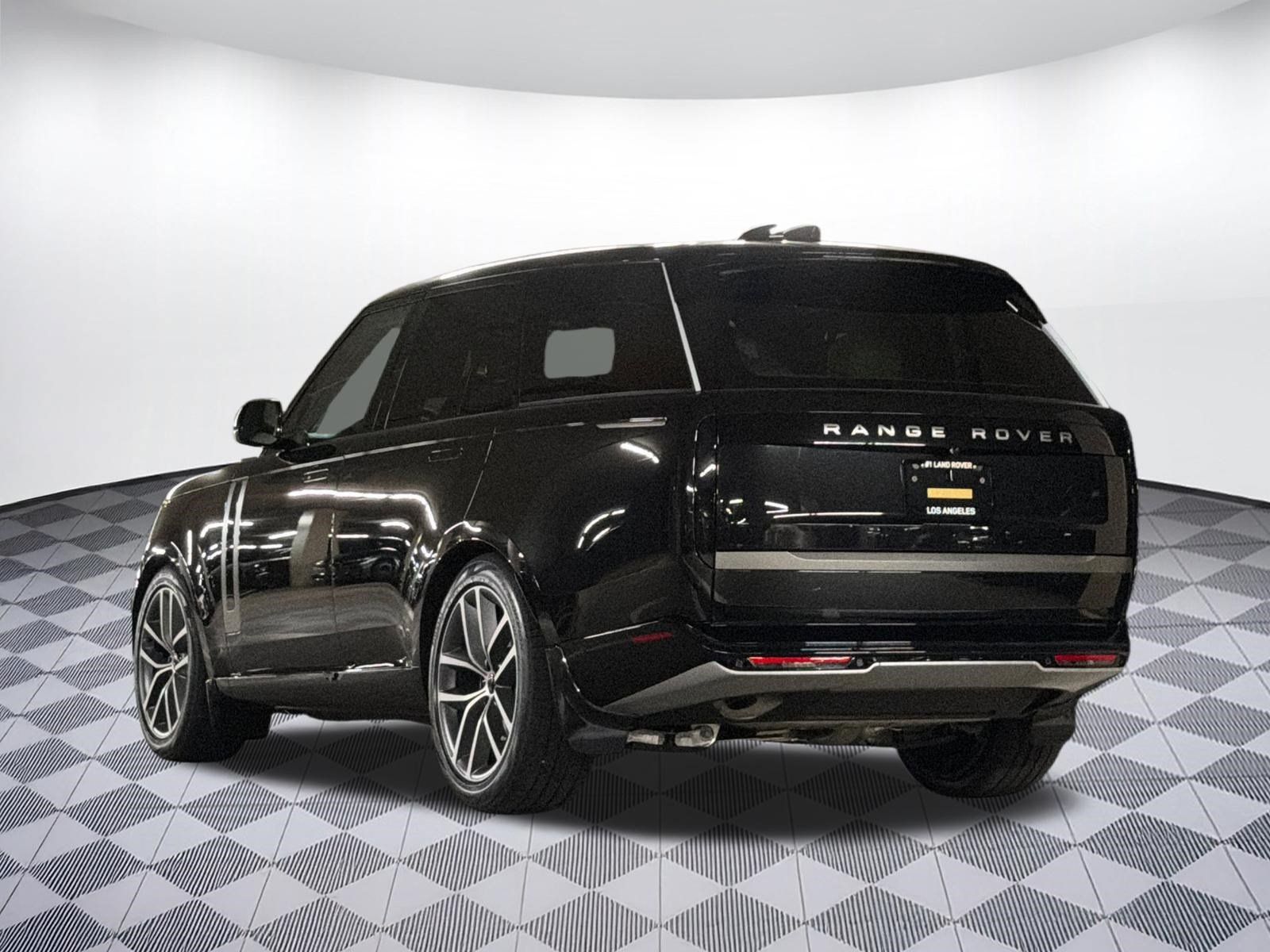 New 2026 Land Rover Range Rover SE AWD/4WD image 3