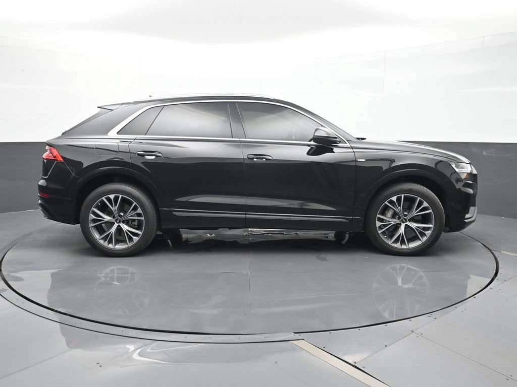 Used 2022 Audi Q8 Premium Plus AWD/4WD image 22